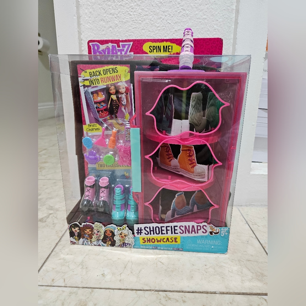 Bratz Showcase - Picture 5 of 6